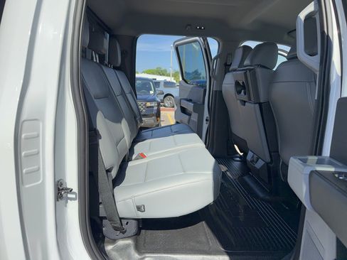 New 2026 Ford F550 4x4 Crew Cab image 16
