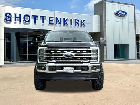 Used 2024 Ford F250 Lariat AWD/4WD image 2