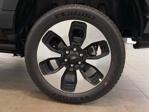 New 2025 Ford F150 Lightning Platinum image 30