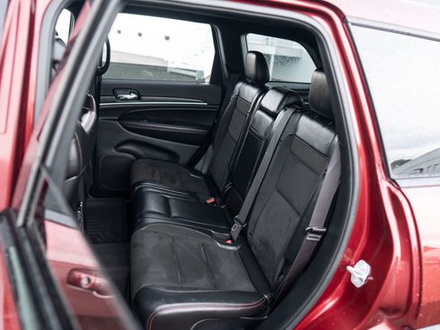 Used 2019 Jeep Grand Cherokee Trailhawk AWD/4WD image 28
