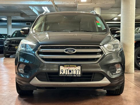 Used 2017 Ford Escape Titanium image 8