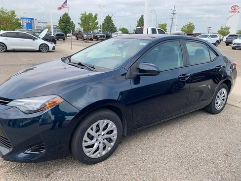 Used 2018 Toyota Corolla LE w/ Carpet Mat Package (TMS) FWD image 22