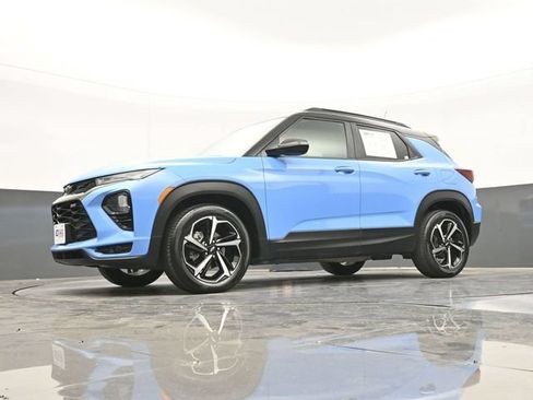 Used 2023 Chevrolet TrailBlazer RS w/ Sun and Liftgate Package FWD image 57