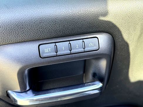 Used 2017 Chevrolet Silverado 1500 LTZ w/ Texas Edition image 15