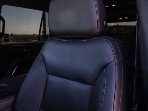 Used 2022 Chevrolet Tahoe Z71 AWD/4WD image 27