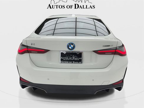 Used 2022 BMW i4 eDrive40 image 11
