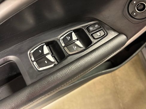 Used 2018 Hyundai Santa Fe Sport 2.0T w/ Cargo Package FWD image 22