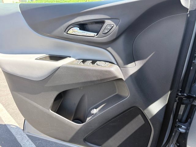 Used 2023 Chevrolet Equinox LT w/ Driver Convenience Package AWD/4WD image 13