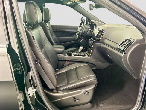 Used 2019 Jeep Grand Cherokee High Altitude RWD image 19