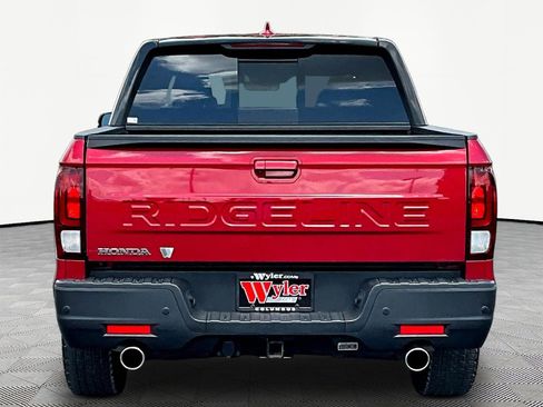 Used 2025 Honda Ridgeline Black Edition image 5
