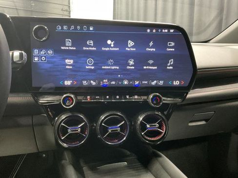 Used 2025 Chevrolet Blazer EV RS AWD/4WD image 24