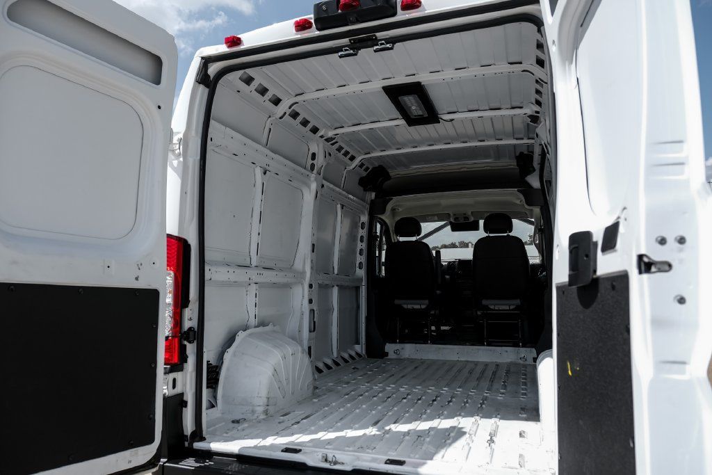 Used 2025 RAM ProMaster 2500 w/ Convenience Group FWD image 47