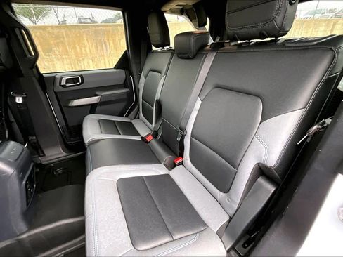 Used 2023 Ford Bronco Black Diamond AWD/4WD image 21