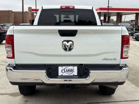Used 2024 RAM 3500 Tradesman w/ Chrome Appearance Group AWD/4WD image 5