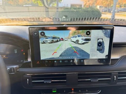 New 2026 Lincoln Corsair Premiere image 17