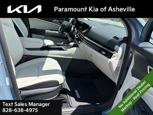 New 2026 Kia Sportage EX AWD/4WD image 19
