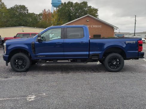 New 2026 Ford F250 Lariat w/ Black Appearance Package image 7