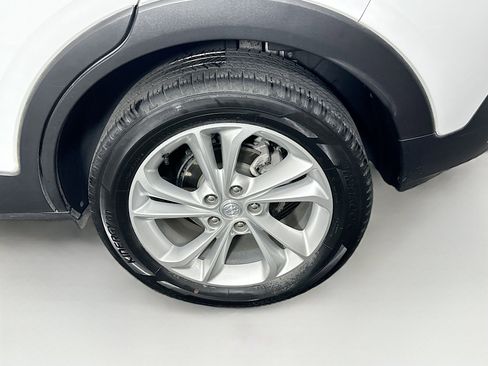 Used 2023 Buick Encore GX Preferred FWD image 11