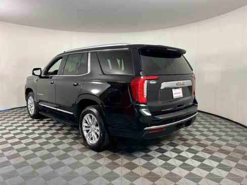 Used 2022 GMC Yukon SLT w/ SLT Premium Package AWD/4WD image 2