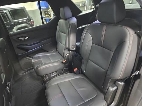 Used 2023 Chevrolet Traverse RS w/ LPO, Floor Liner Package image 17
