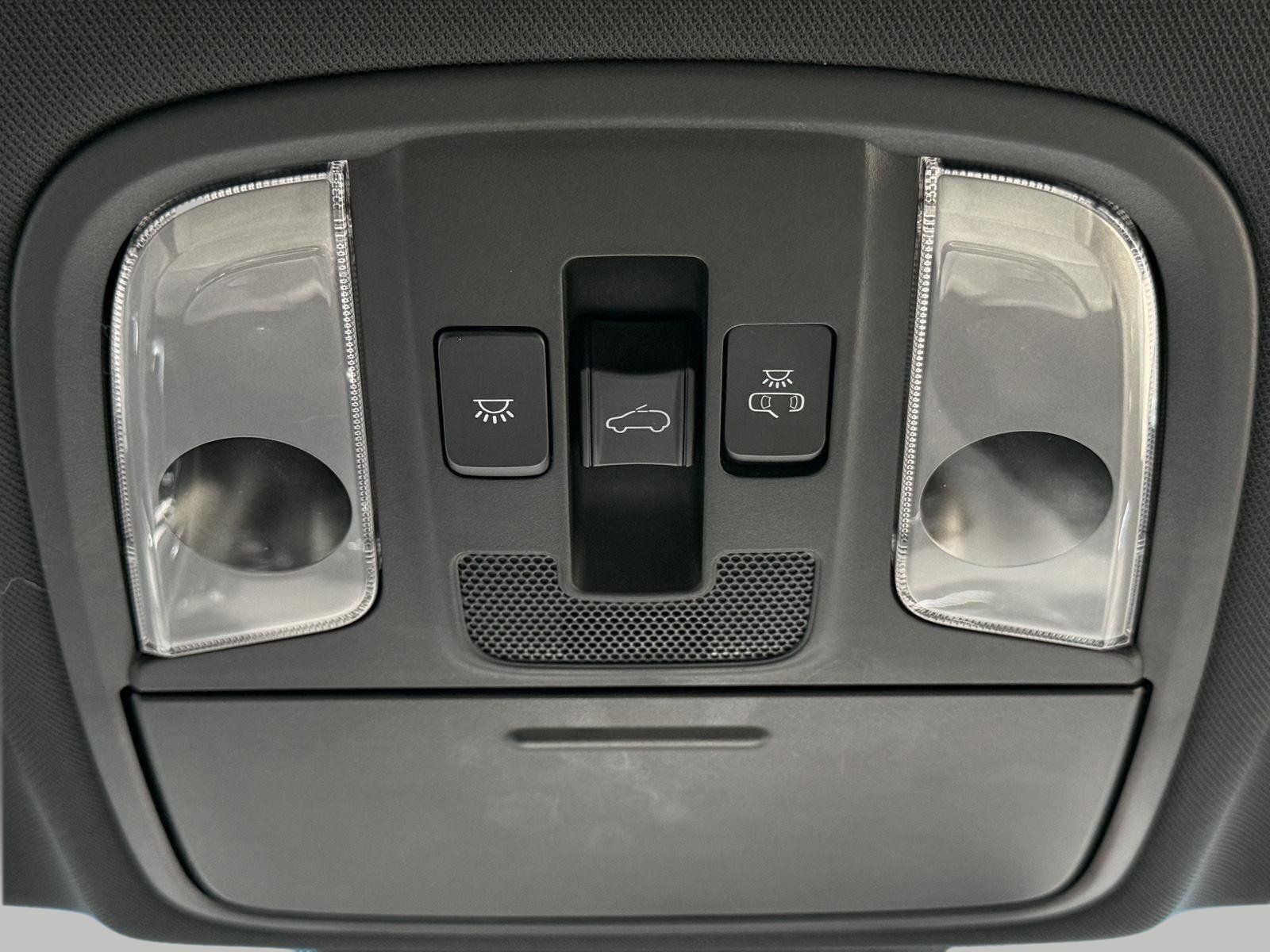 Used 2020 Kia Sportage S w/ S Premium Package FWD image 40