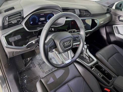 Used 2023 Audi Q3 2.0T Premium w/ Convenience Package AWD/4WD image 9