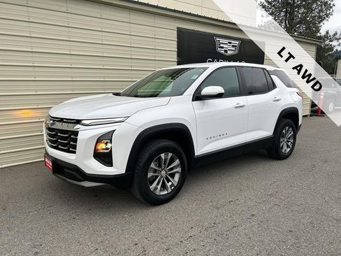 Used 2025 Chevrolet Equinox LT image 1