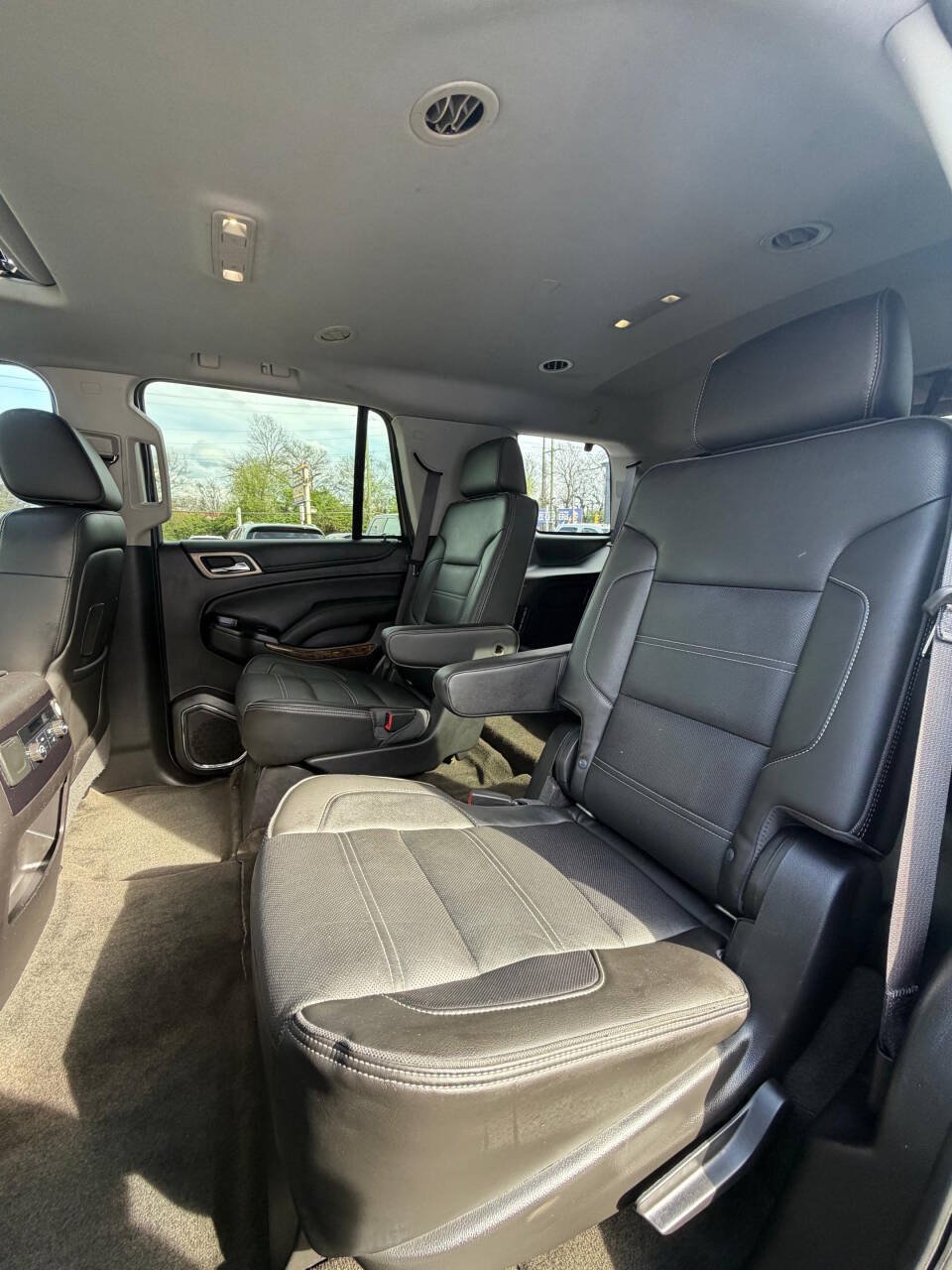 Used 2016 GMC Yukon Denali AWD/4WD image 12