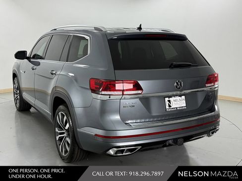 Used 2023 Volkswagen Atlas SEL Premium R-Line AWD/4WD image 8