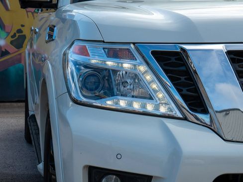 Used 2019 Nissan Armada Platinum w/ Captain's Chairs Package RWD image 6