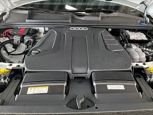 New 2026 Audi Q7 2.0T Premium AWD/4WD image 12
