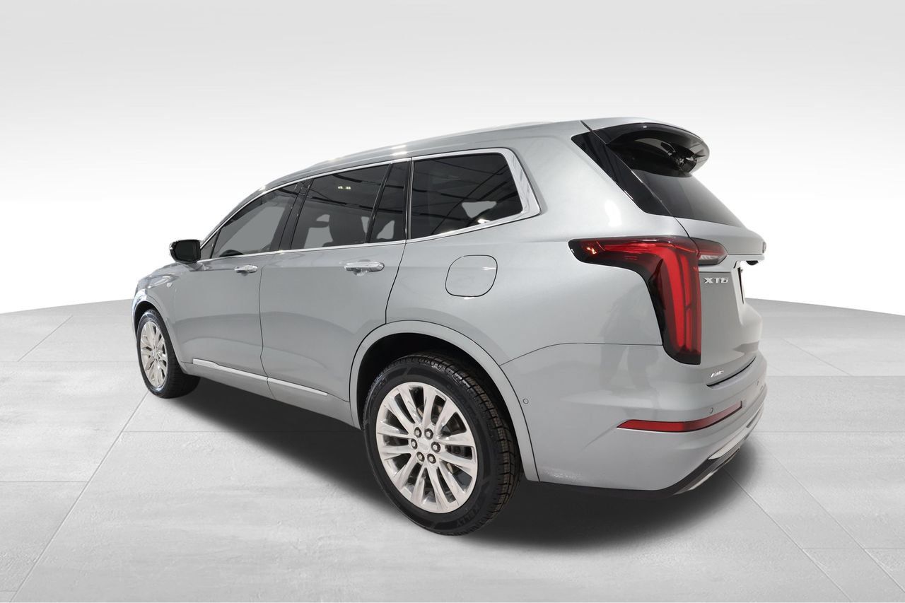 Used 2023 Cadillac XT6 Premium Luxury w/ Technology Package AWD/4WD image 2