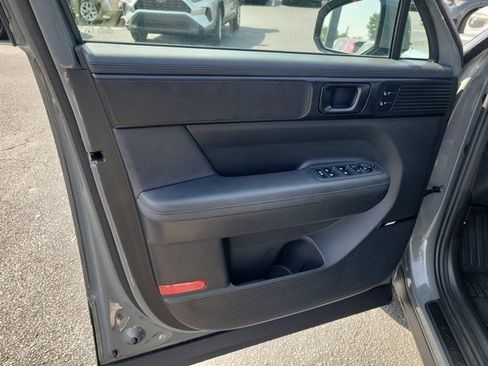 Used 2025 Hyundai Santa Fe Calligraphy FWD image 18