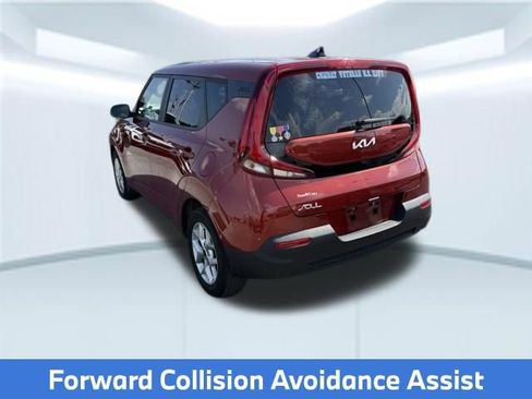 Used 2022 Kia Soul LX w/ Technology Package FWD image 9