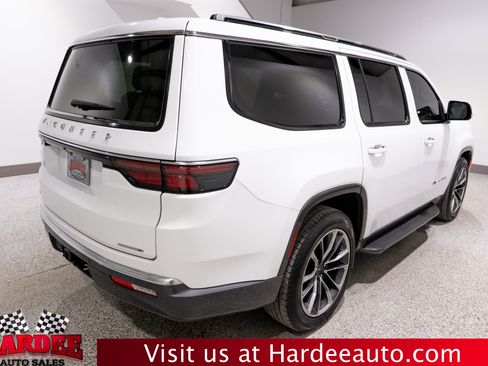 Used 2022 Jeep Wagoneer Series II w/ Premium Group I AWD/4WD image 5
