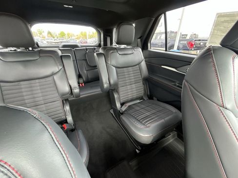 New 2026 Ford Explorer ST-Line w/ ST-Line Street Pack AWD/4WD image 15