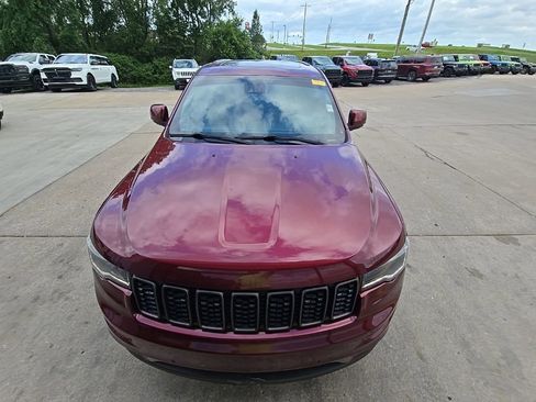 Used 2019 Jeep Grand Cherokee High Altitude AWD/4WD image 13