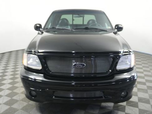 Used 2000 Ford F150 Harley-Davidson RWD image 3
