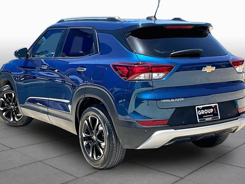 Used 2021 Chevrolet TrailBlazer LT w/ Convenience Package FWD image 12