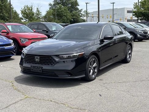 Used 2023 Honda Accord EX image 5
