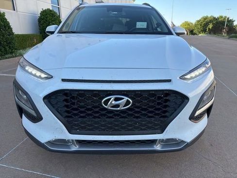 Used 2019 Hyundai Kona SEL w/ SEL Tech Package 02 FWD image 2