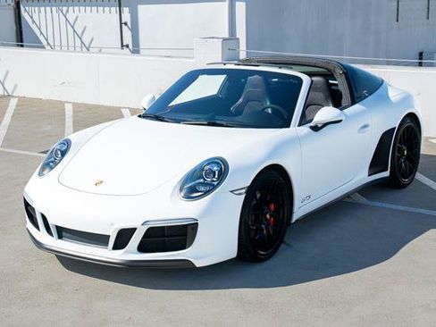 Used 2019 Porsche 911 Targa 4 GTS AWD/4WD image 23