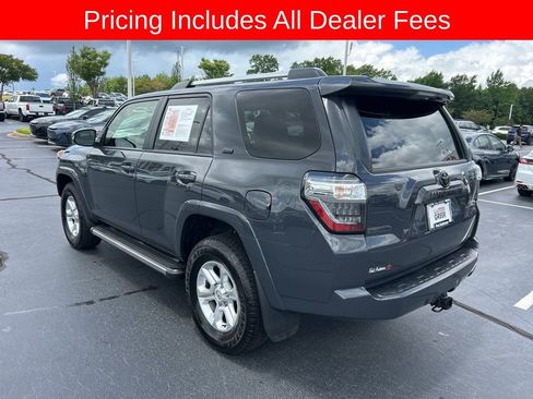 Used 2024 Toyota 4Runner SR5 Premium w/ Moonroof Package AWD/4WD image 19