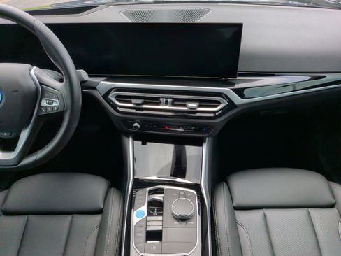 Used 2023 BMW i4 eDrive35 w/ Premium Package RWD image 34