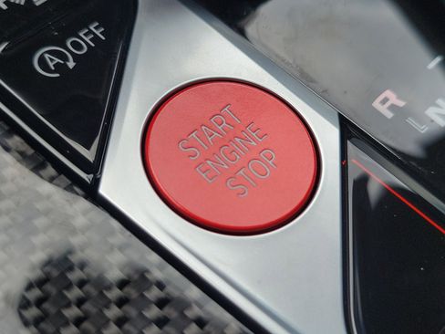 Used 2026 BMW X5 M Competition w/ Executive Package image 34