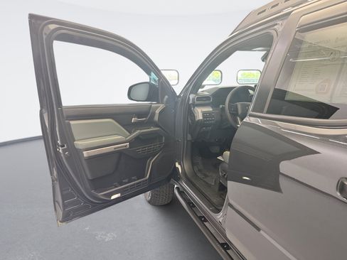 Used 2025 Toyota Tacoma 4x4 Double Cab Hybrid w/ Tow Tech Package image 9