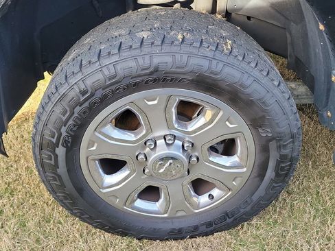 Used 2013 RAM 3500 Laramie Longhorn image 8