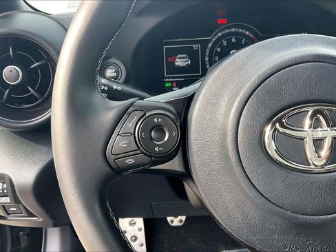 Used 2023 Toyota GR86 Premium w/ ALL Weather Mat Package (TMS) image 23