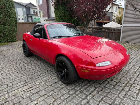 Used 1991 MAZDA MX-5 Miata image 3