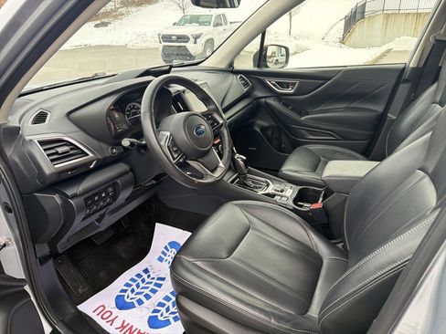 Used 2020 Subaru Forester Touring image 8